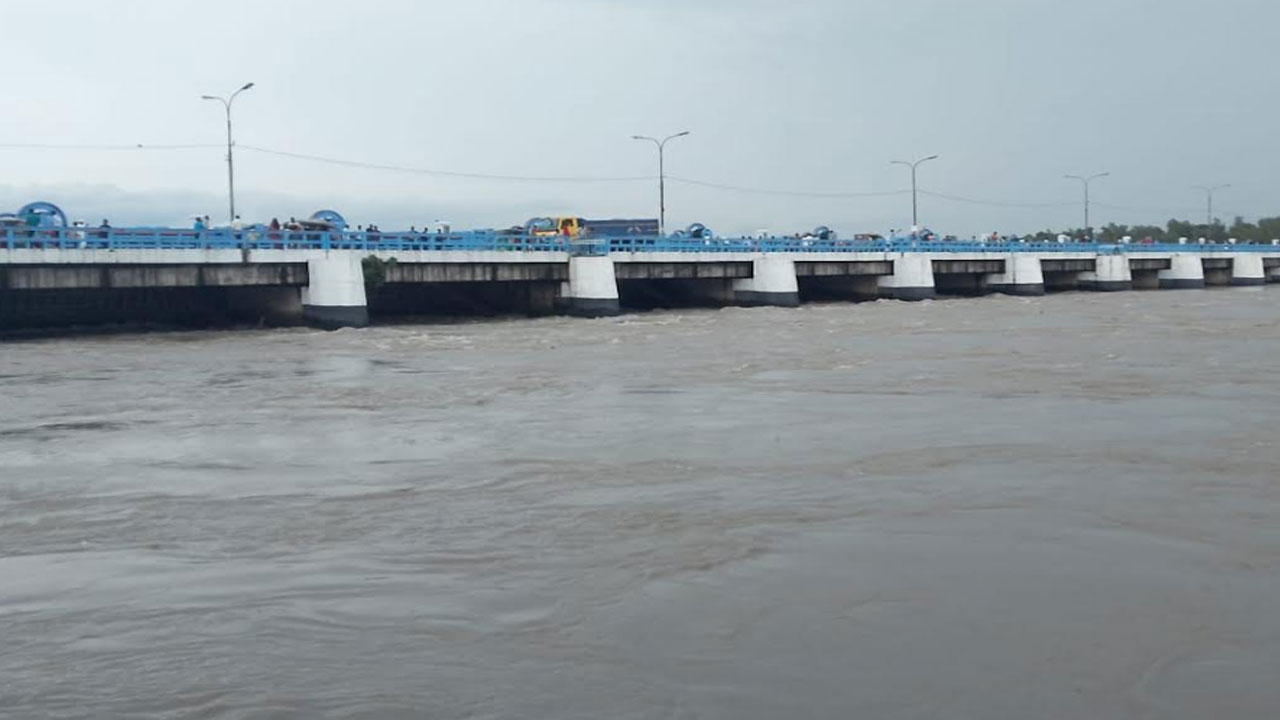 তিস্তায় পানি বাড়ছেই, ১৫ হাজার মানুষ পানিবন্দি